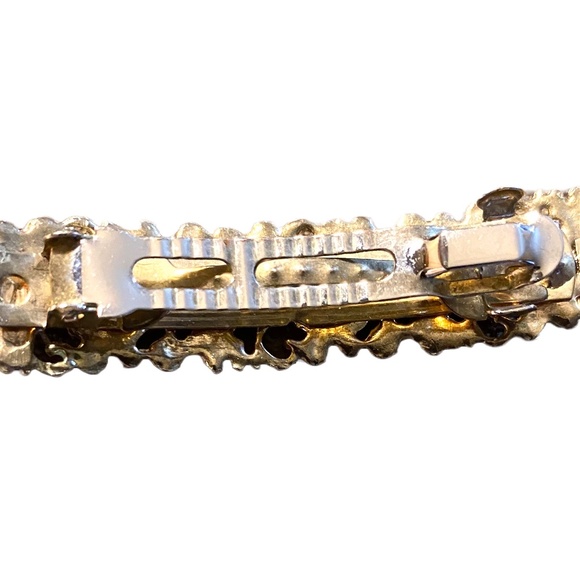 Gold Tone Floral Design Bar Pair - Picture 5 of 5